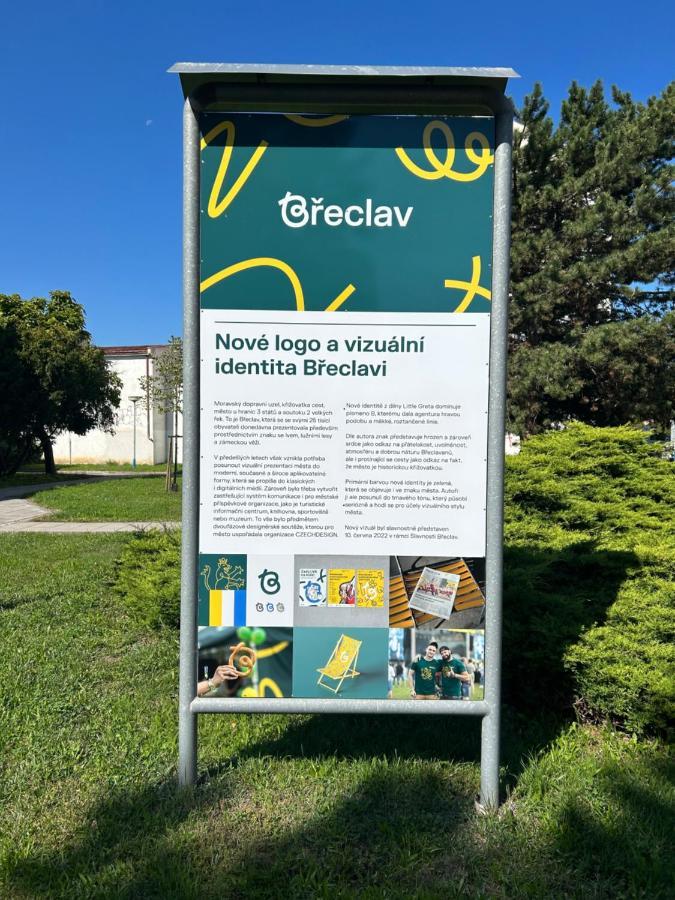 Stromoradni 17 Břeclav Exterior foto